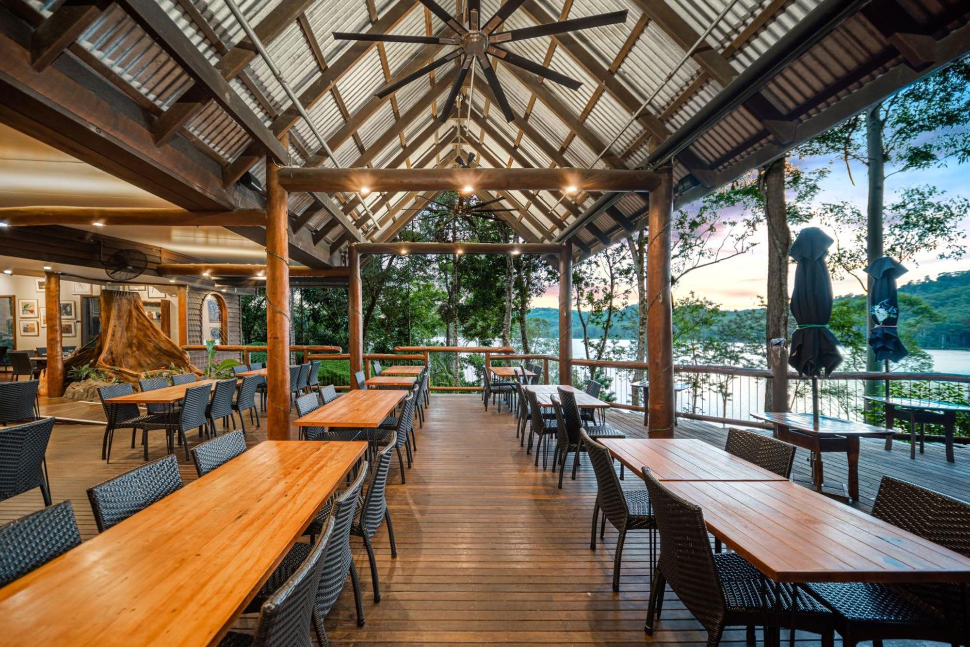 Secrets On The Lake Montville Exterior foto