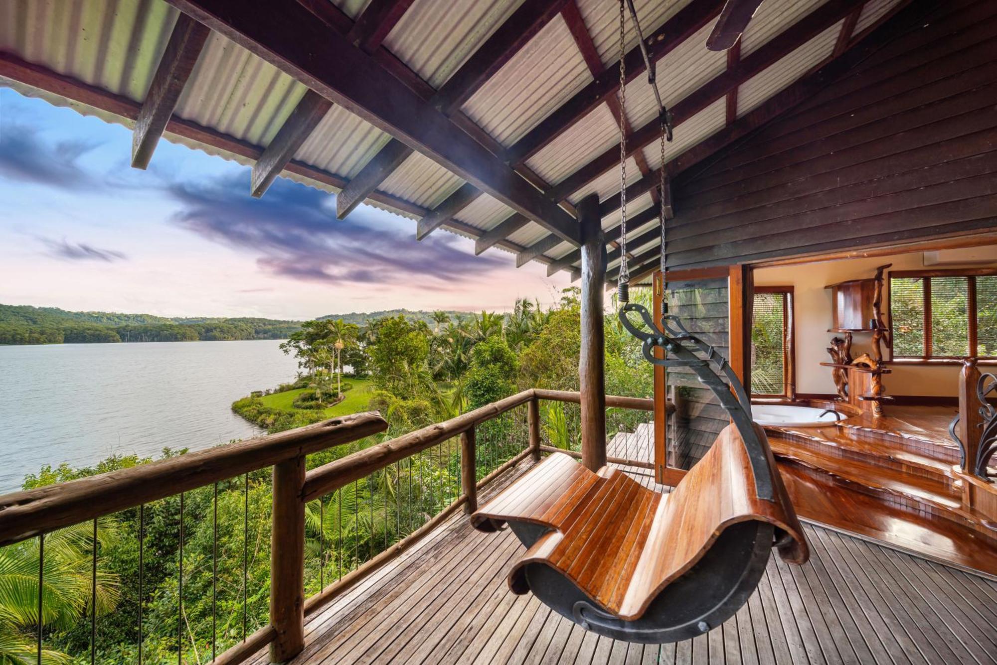 Secrets On The Lake Montville Exterior foto